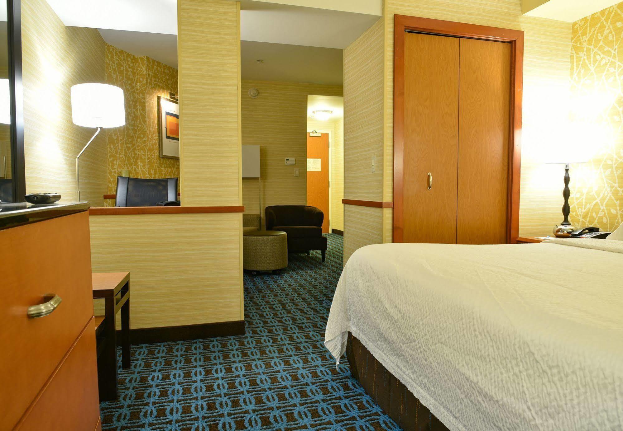 Fairfield Inn Hartford Airport Windsor Locks Exterior foto